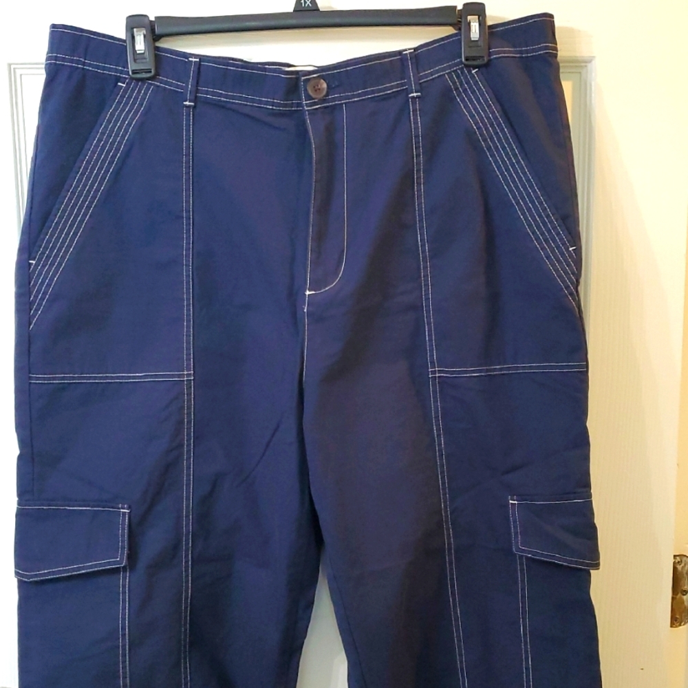 Free Assembly Woman's Navy Cargo Pants XXXL